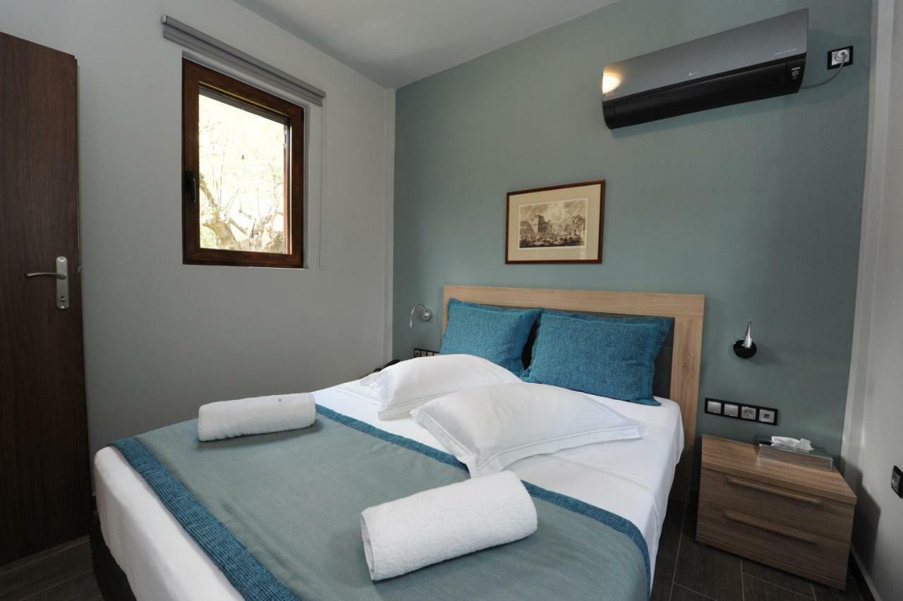 Camping & Bungalows Castle View Mystras Exterior photo